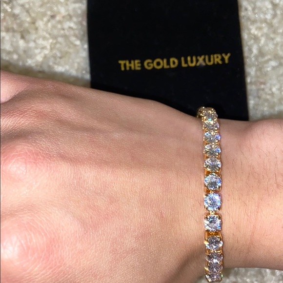 18k gold tennis bracelet {brand new} - Picture 2 of 2